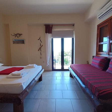 Pachnes Bed And Breakfast Agia Roumeli Exteriér fotografie