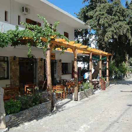 Pachnes Bed And Breakfast Agia Roumeli Exteriér fotografie